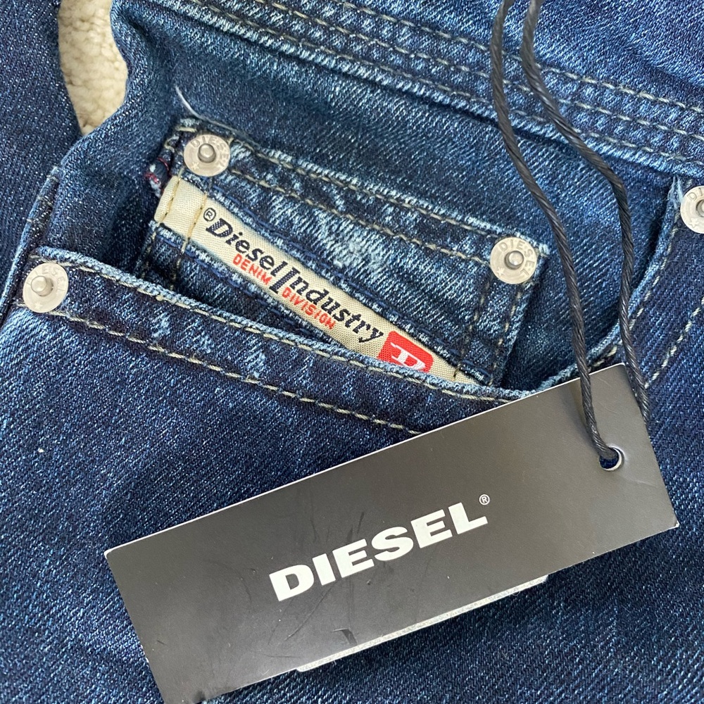 Diesel Thavar Slim Skinny Men’s Blue Jeans W28-L30 New With Tags and Gift Bag